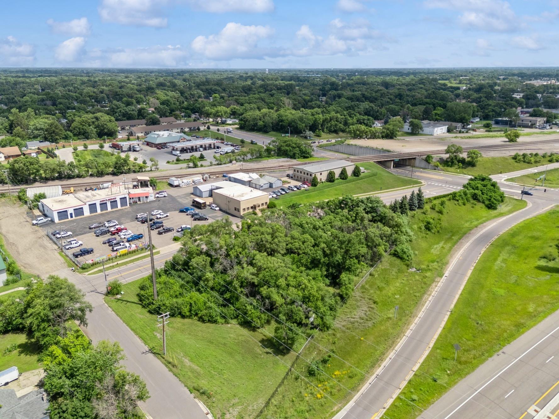 11_61xPierceStreet_181010_AerialView_DownloadforMLS_2000x1333.jpg