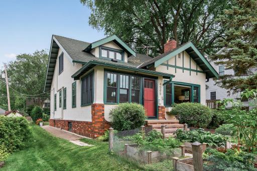 4505 17th Avenue S, Minneapolis, MN 55407