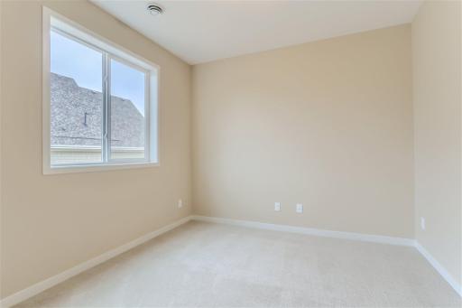 5035 Dale Ridge Road, Saint Paul, MN 55129