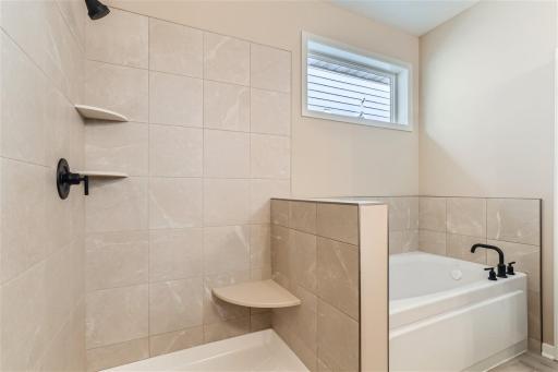 5035 Dale Ridge Road, Saint Paul, MN 55129