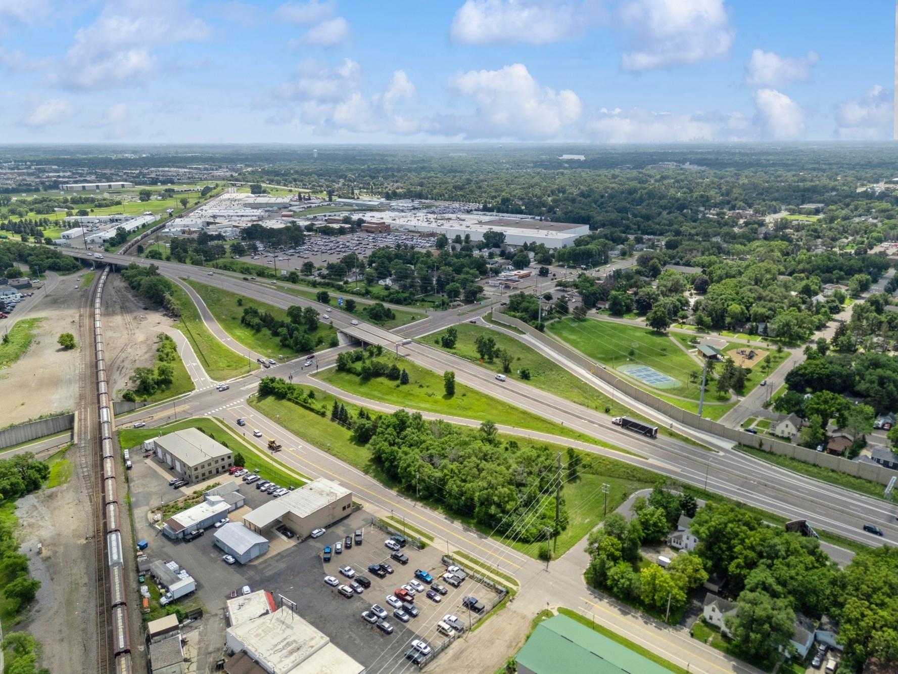01_61xPierceStreet_181_AerialView_DownloadforMLS_2000x1333.jpg