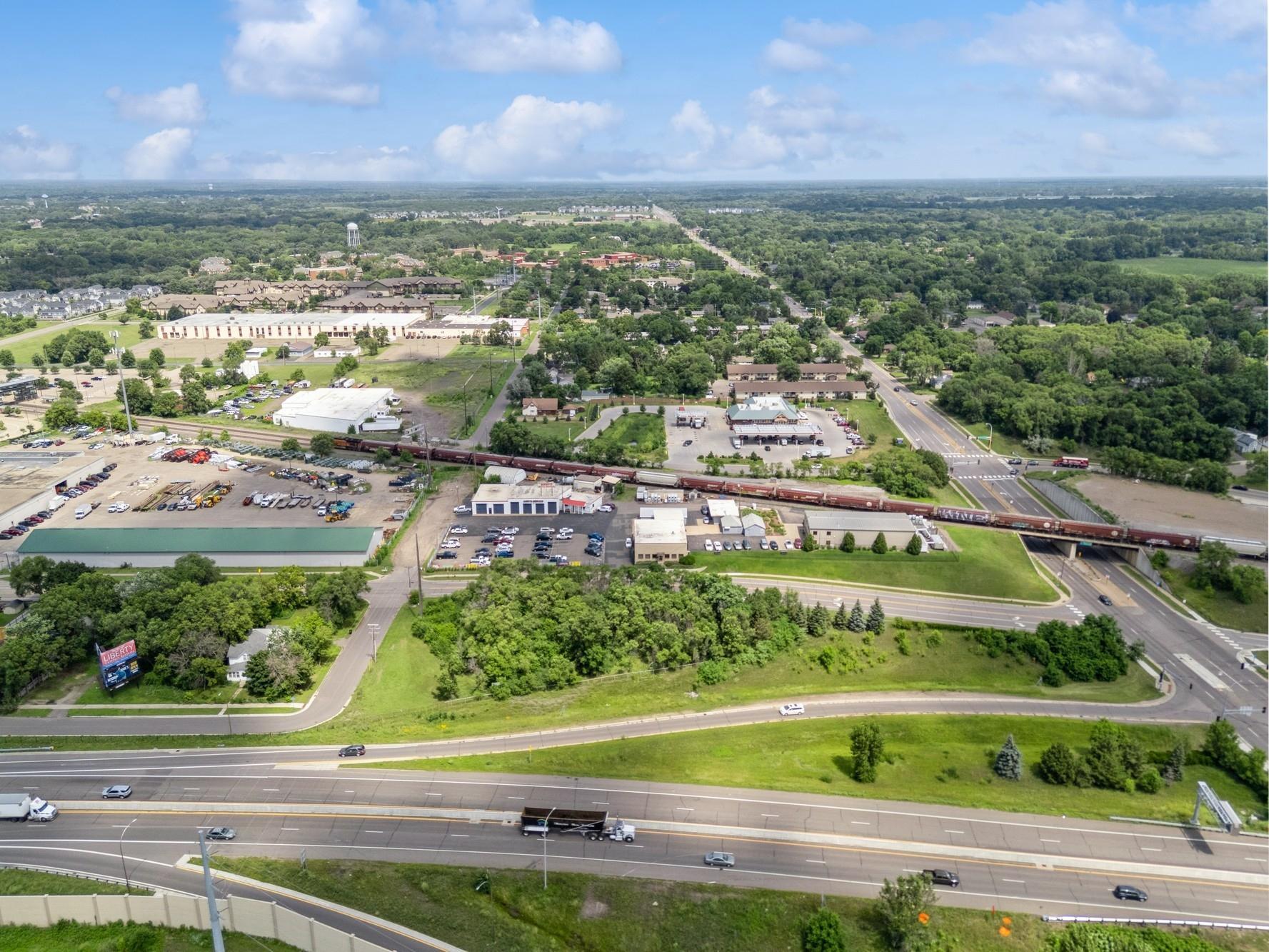 04_61xPierceStreet_181003_AerialView_DownloadforMLS_2000x1333.jpg