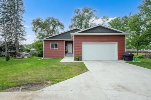 3233 Welch Court SE, Rochester, MN 55904