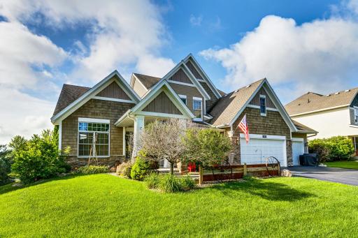 2405 Acorn Point, Victoria, MN 55386