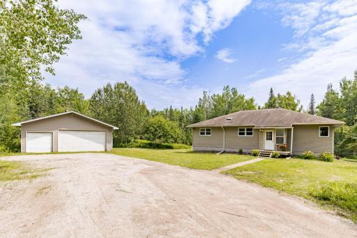 5102 Mcdonnell Road, Duluth, MN 55804