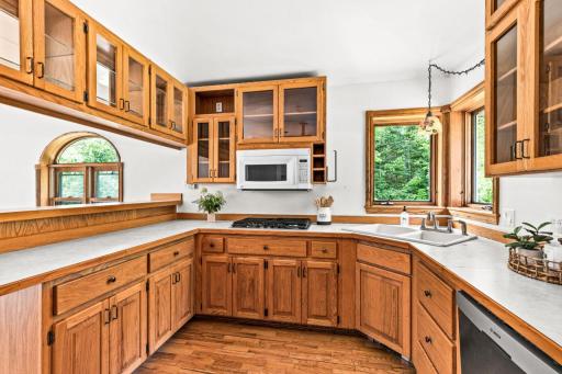 5102 Mcdonnell Road, Duluth, MN 55804