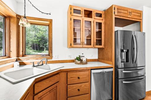 5102 Mcdonnell Road, Duluth, MN 55804