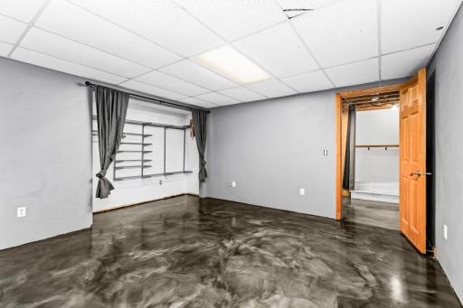 5102 Mcdonnell Road, Duluth, MN 55804
