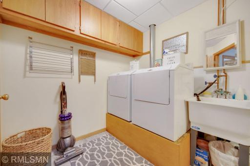 503 Chapel Court, Saint Paul, MN 55121
