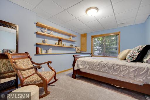 503 Chapel Court, Saint Paul, MN 55121