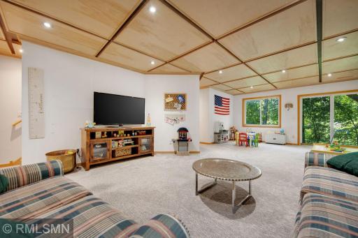 503 Chapel Court, Saint Paul, MN 55121