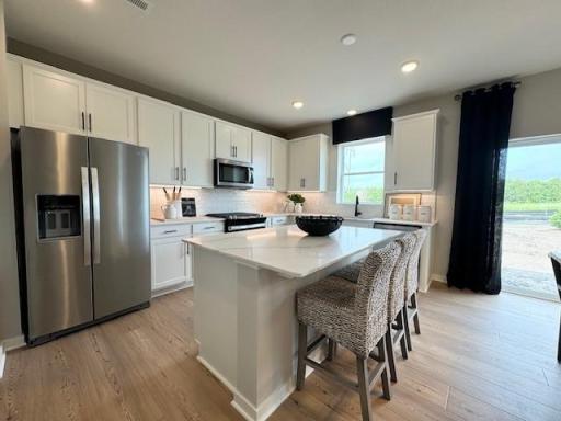 4962 Airlake Drive, Woodbury, MN 55129