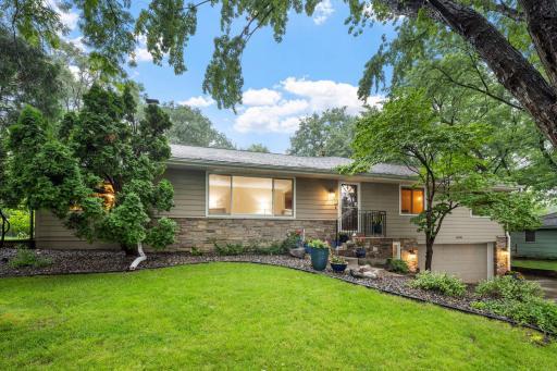 14408 Moonlight Hill Road, Minnetonka, MN 55345
