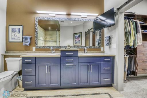 200 4th Avenue N, 408, Fargo, ND 58102