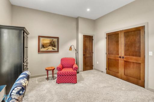 200 4th Avenue N, 408, Fargo, ND 58102