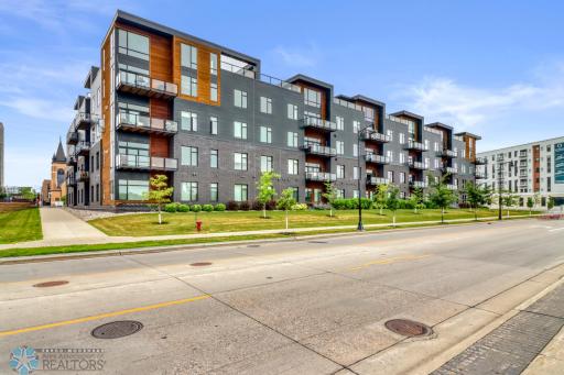 200 4th Avenue N, 408, Fargo, ND 58102