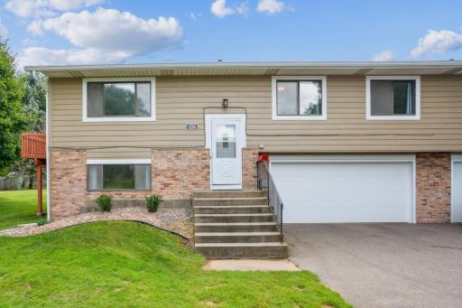 1254 Ferndale Street N, Maplewood, MN 55119