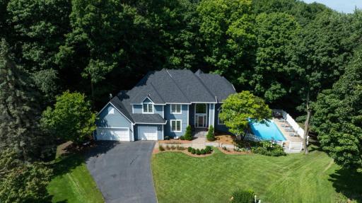 6310 Stag Horn Lane, Chanhassen, MN 55317