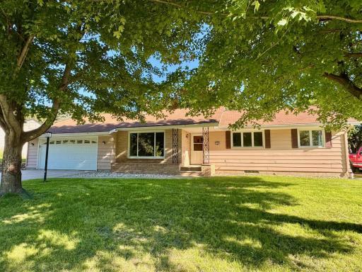 219 E Hollett Street, Tracy, MN 56175