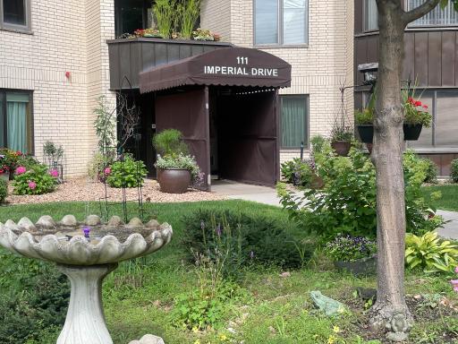 111 Imperial Drive W, 102, Saint Paul, MN 55118