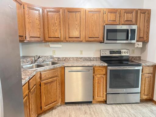 111 Imperial Drive W, 102, Saint Paul, MN 55118