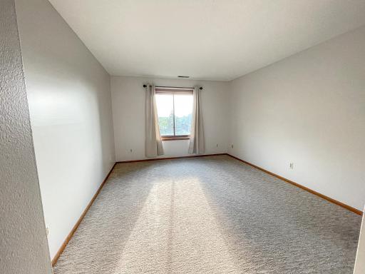 111 Imperial Drive W, 102, Saint Paul, MN 55118