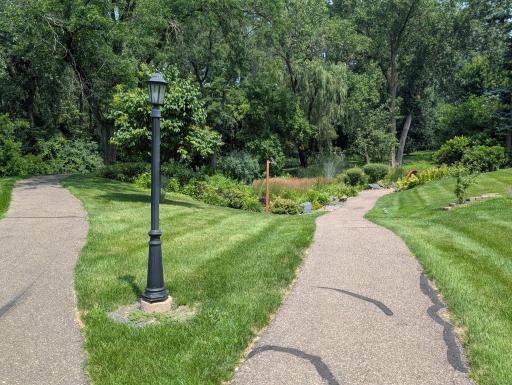 2485 Londin Lane E, 217, Maplewood, MN 55119