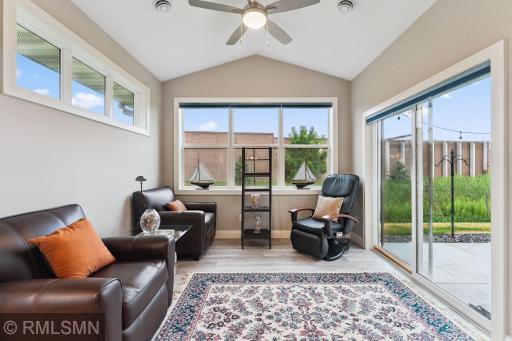606 Liberty Way, Saint Paul, MN 55127