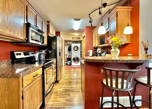 You will find this kitchen to have great storage and plenty of counter space.