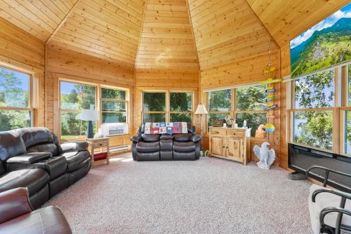 16873 Shoreline Road, Pine City, MN 55063