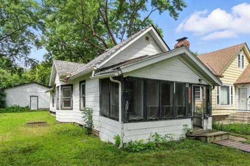 2947 Queen Avenue N, Minneapolis, MN 55411