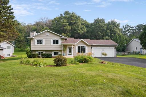 90 W Wood Ridge Drive, River Falls, WI 54022