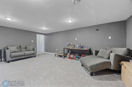 1602 Sheyenne Street, West Fargo, ND 58078