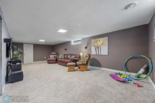 1602 Sheyenne Street, West Fargo, ND 58078