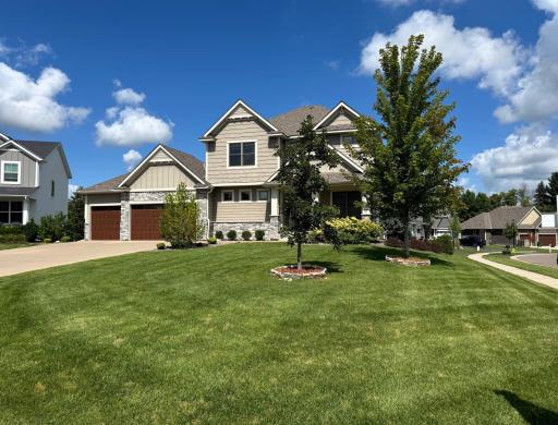 7911 Shadyview Lane N, Maple Grove, MN 55311