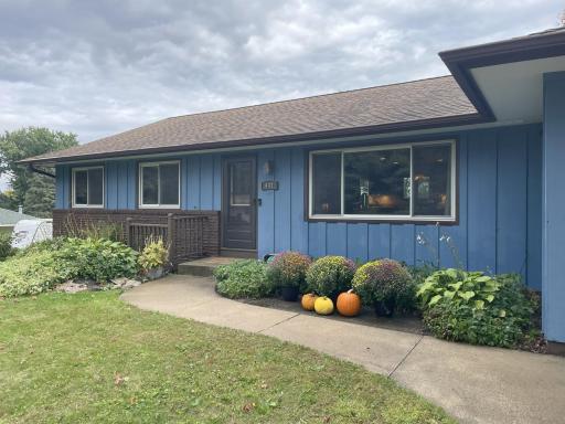 Welcome to 441 Walnut Lane! This fantastic home is located in a prime Apple Valley location within walking distance to all the assigned schools and the newly renovated Redwood Community Center and Pool opening Summer 2026.
