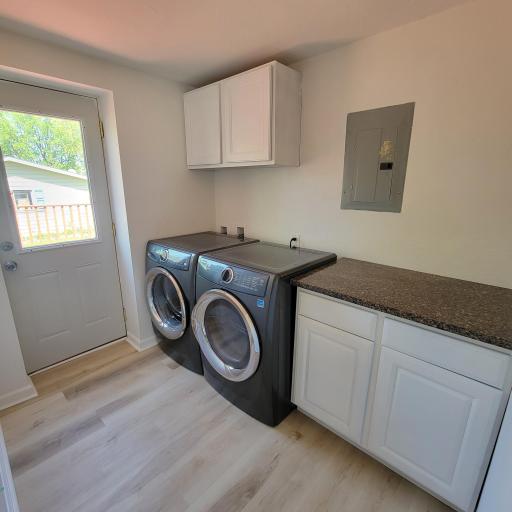 Laundry / Mud Room