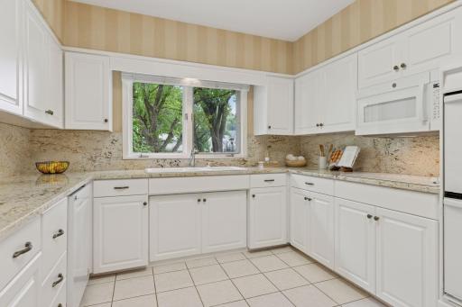 25 Woodland Road, Minneapolis, MN 55424