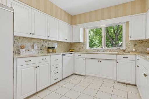 25 Woodland Road, Minneapolis, MN 55424