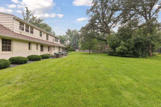 25 Woodland Road, Minneapolis, MN 55424