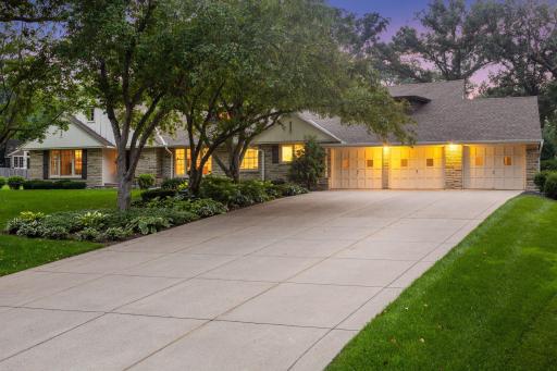25 Woodland Road, Minneapolis, MN 55424