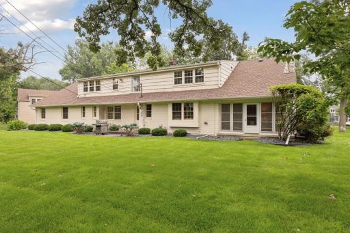 25 Woodland Road, Minneapolis, MN 55424