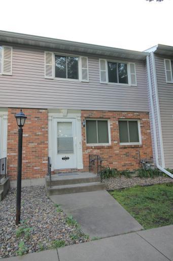1476 Goodwin Avenue N, Saint Paul, MN 55128