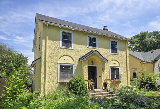 1504 Queen Avenue N, Minneapolis, MN 55411