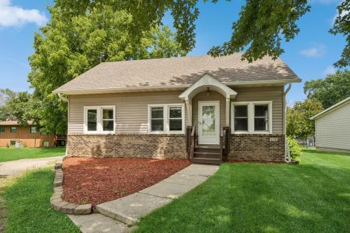 120 5th Street, Kenyon, MN 55946