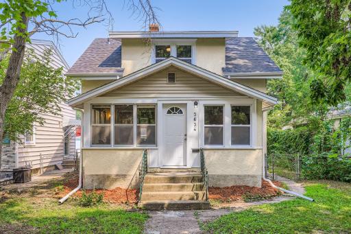 3634 Orchard Avenue N - Web Quality - 002 - 01 Exterior Front.jpg