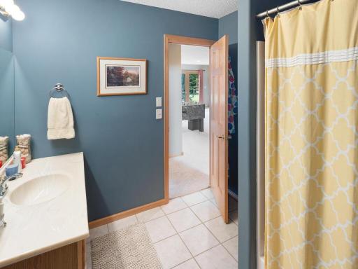 7236 177th Avenue NE, Forest Lake, MN 55025