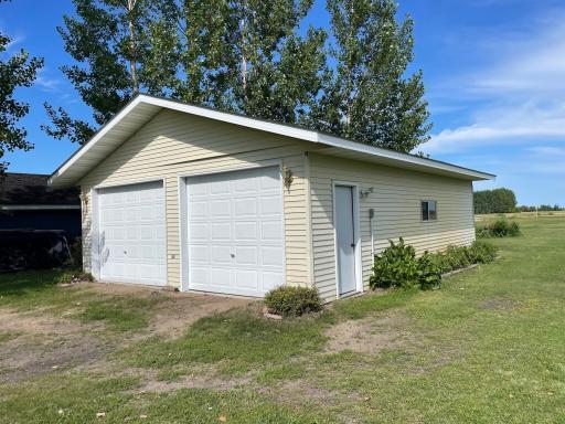 29852 400th Avenue, Roseau, MN 56751