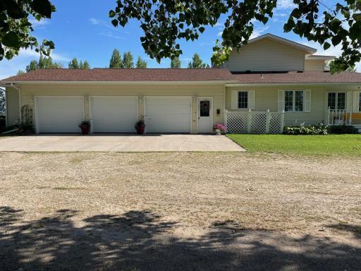 29852 400th Avenue, Roseau, MN 56751