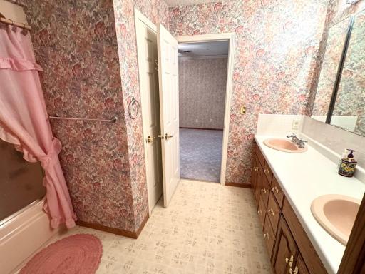 29852 400th Avenue, Roseau, MN 56751